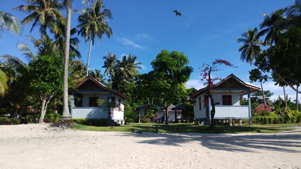 New Raya - Nias Beach Bungalows Lagudri エクステリア 写真